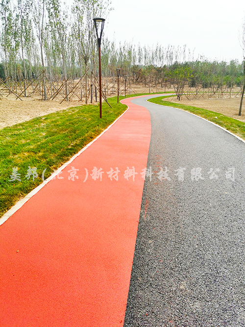 黑橋公園瀝路力彩色路面